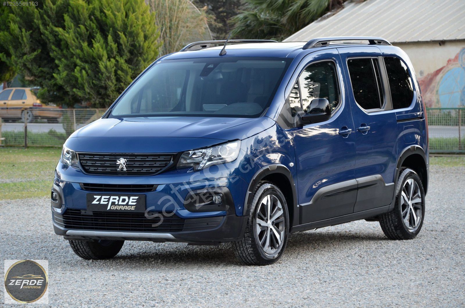Zerde Garage 2020 Peugeot Rifter GT Line Cam Tavan Boyasız