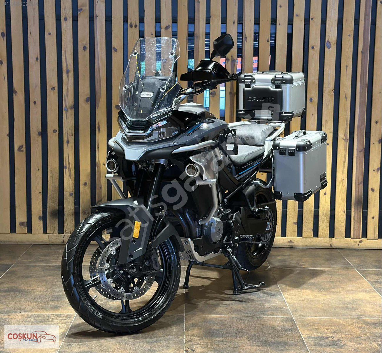 2022 MODEL 2023 ÇIKIŞLI İKİ BİN KM DE HATASIZ 800 MT SPORT
