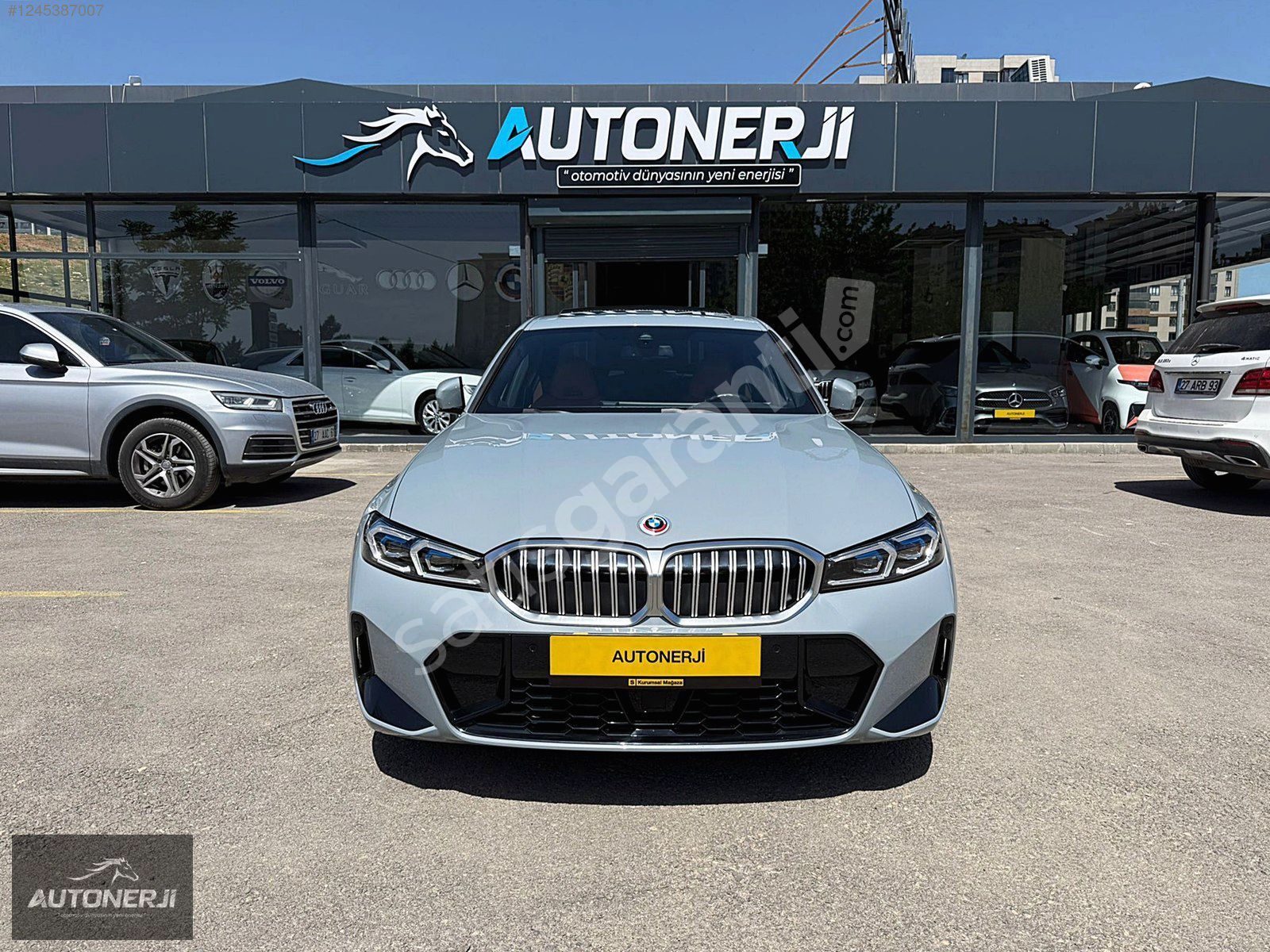 AUTONERJİ'DEN 2022 BMW 320İ M SPORT 50.TH M3KOLTUK TABA OTONOM