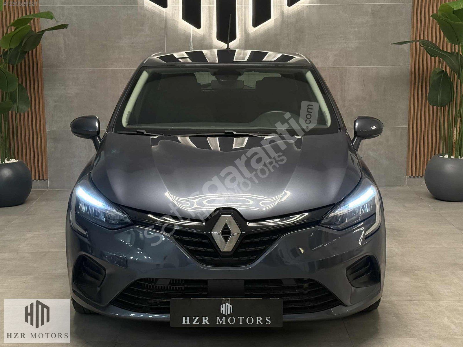 HZR MOTORS 2021 CLİO 1.0 TCE JOY 30.000 KM OTOMATİK
