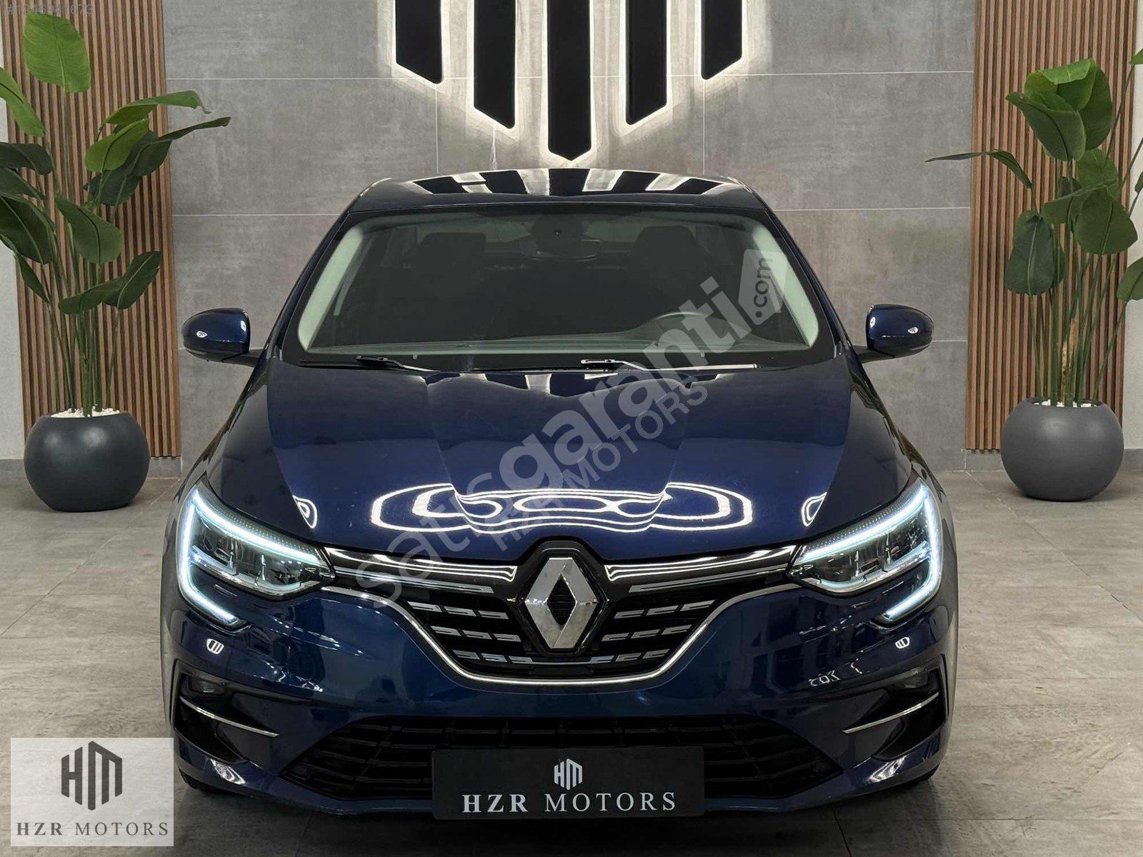 HZR MOTORS 2023 RENAULT MEGANE 1.3 TCE ICON HAYALET