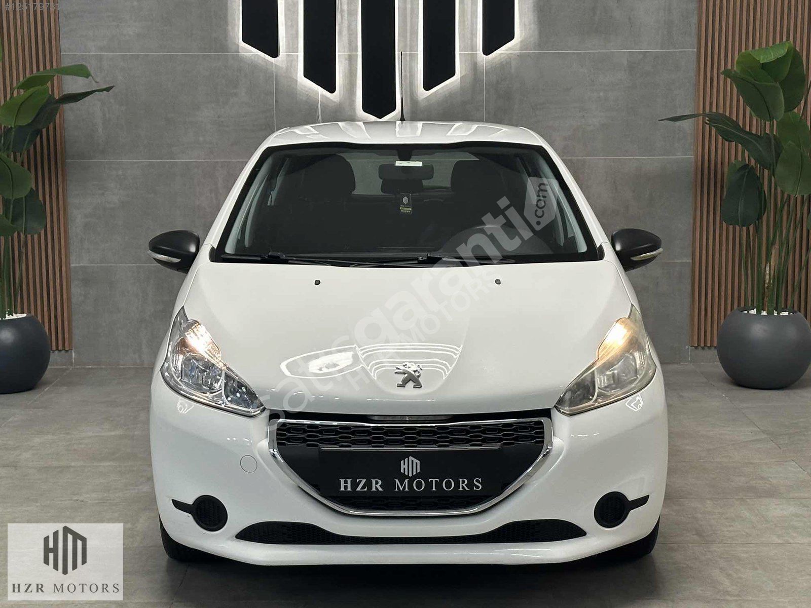 HZR MOTORS 2015 %30 PEŞİN KALANI SENET PEUGEOT 208 1.2 PURETECH