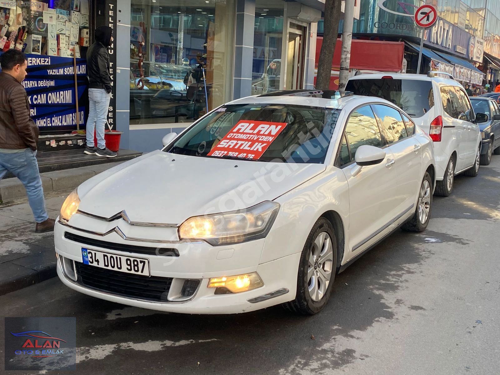 ALAN OTOMOTİV DEN 2012 FIRANSIZ TANKI C5 1.6 HDI DİZEL OTOMATİK