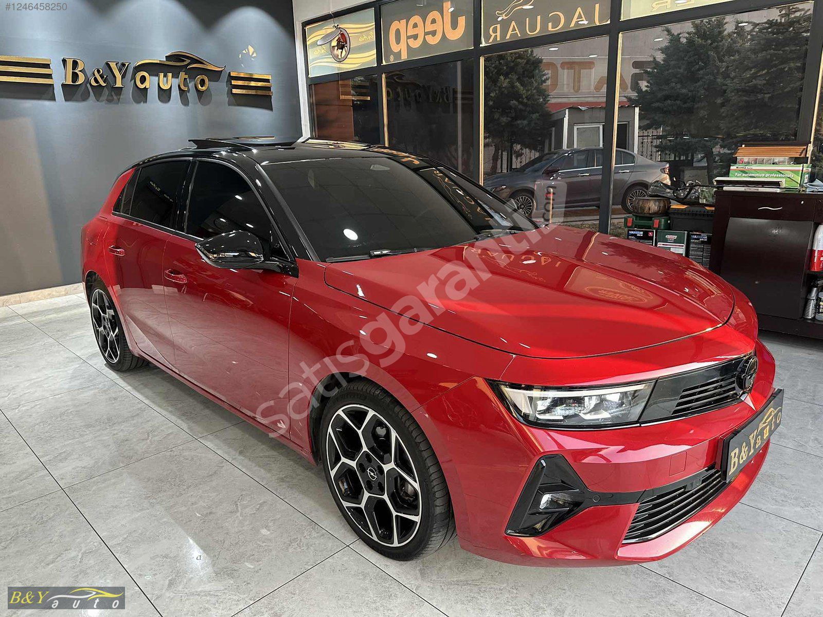 BY AUTO 2023 MODEL OPEL ASTRA 1.2 PURETECH HATASIZ TRAMERSİZ.
