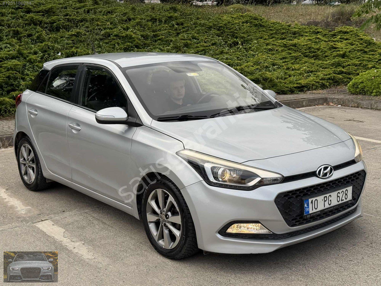TAM OTOMATİK 75.000 KMDE TERTEMİZ İLK EL BU KM DE ARABA YOK