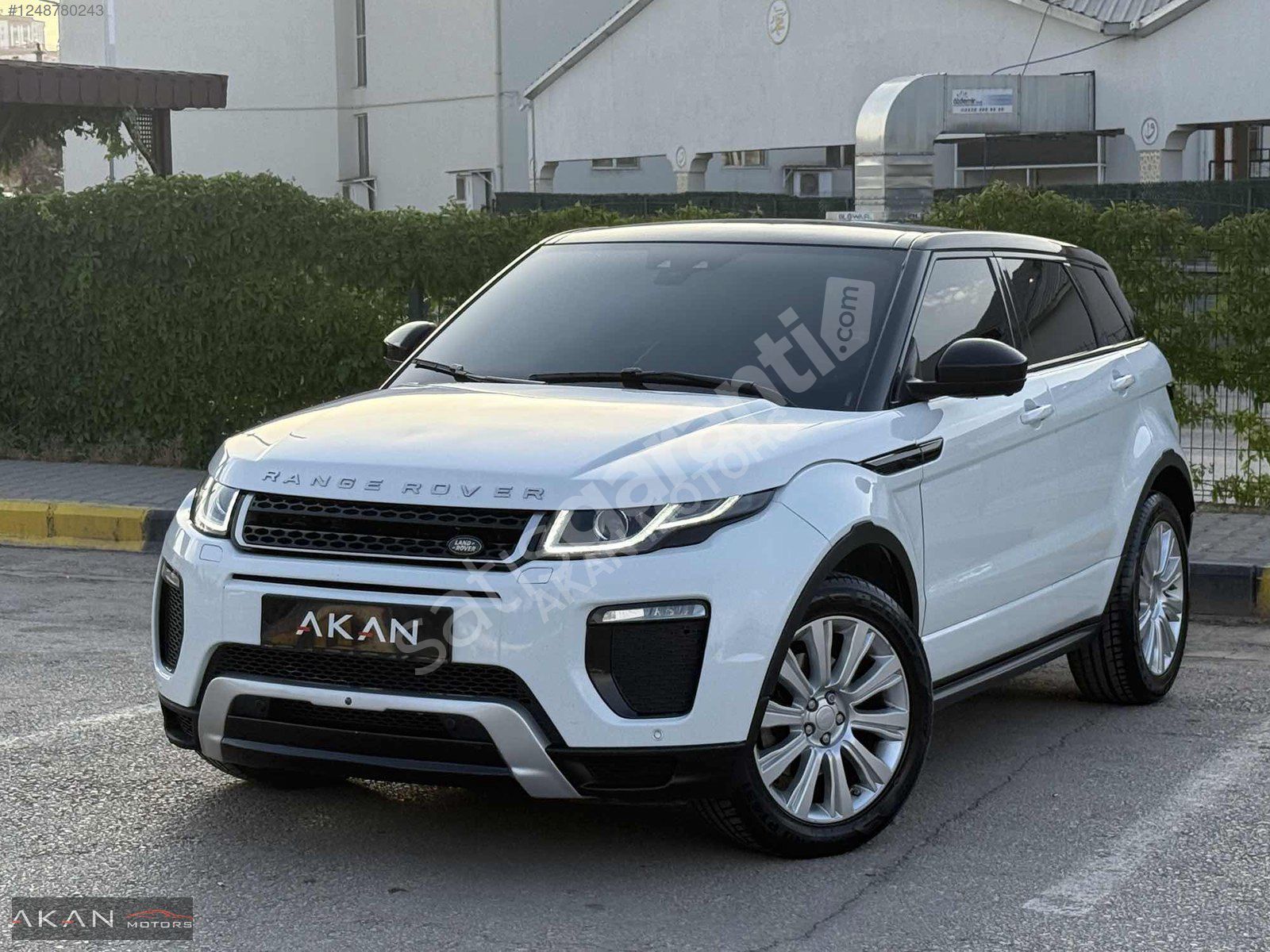 AKAN MOTORS'DAN İLK EDEN TERTEMİZ EVOQUE