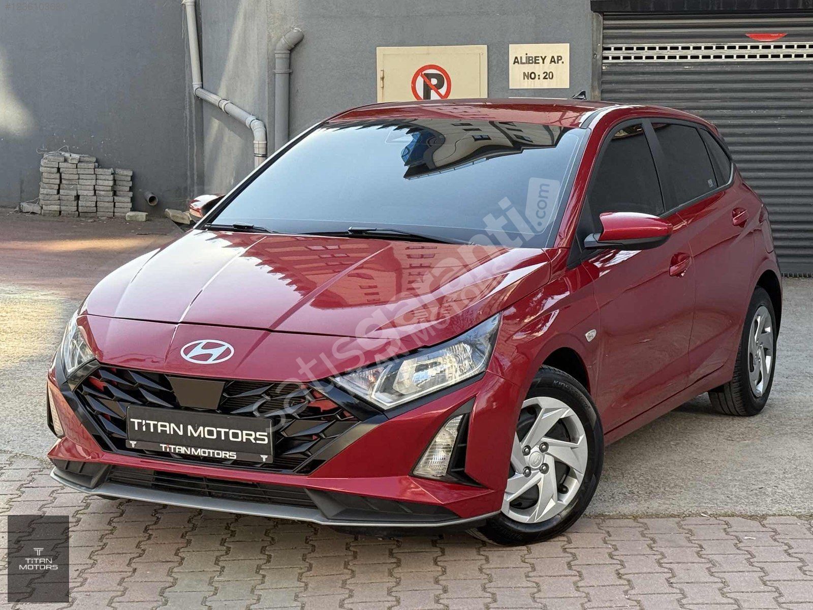 TİTAN MOTORS 18 BİN KM GSR2 Lİ HAYALET EKRANLI 2023 HYUNDAI İ20