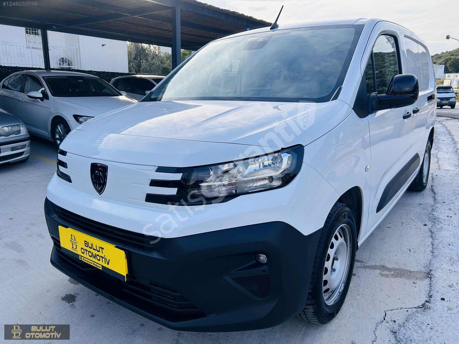 BULUT OTOMOTİV'DEN 2024 6001KM PEUGEOT PARTNER COMFORT