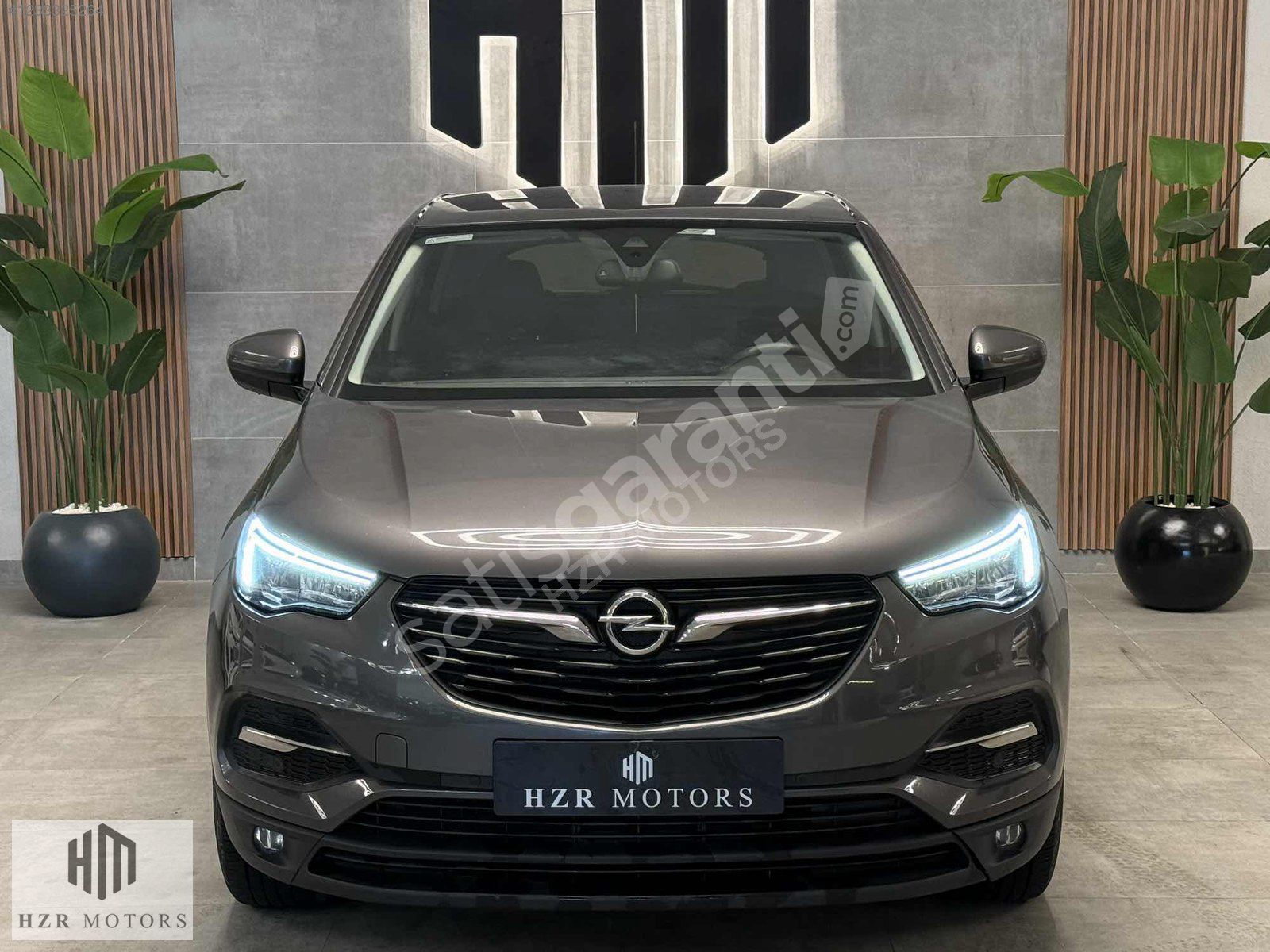 HZR MOTORS 2020 OPEL GRANDLAND X 1.5 D ESSENTİA ÖZEL SERİ