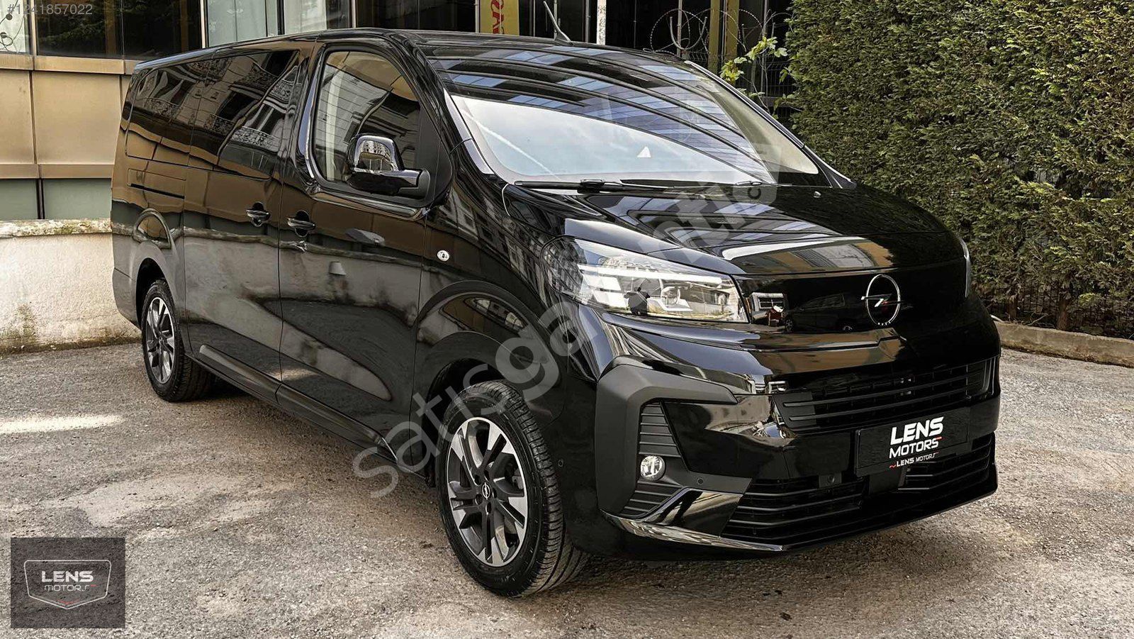 _LENSMOTORS_DAN 2025 ÇIKIŞLI ZAFİRA LİFE 8+1 CAM TAVAN OTOMATİK.