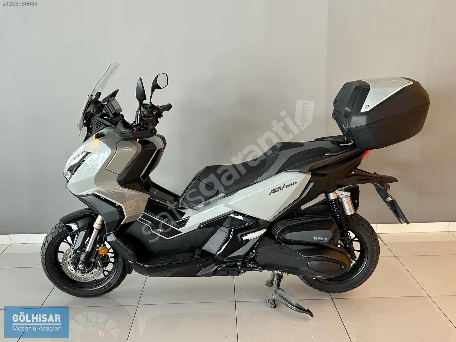 GÖLHİSAR OTO'da 2024 ADV350 NARDO GRİ SIFIRDAN FARKSIZ