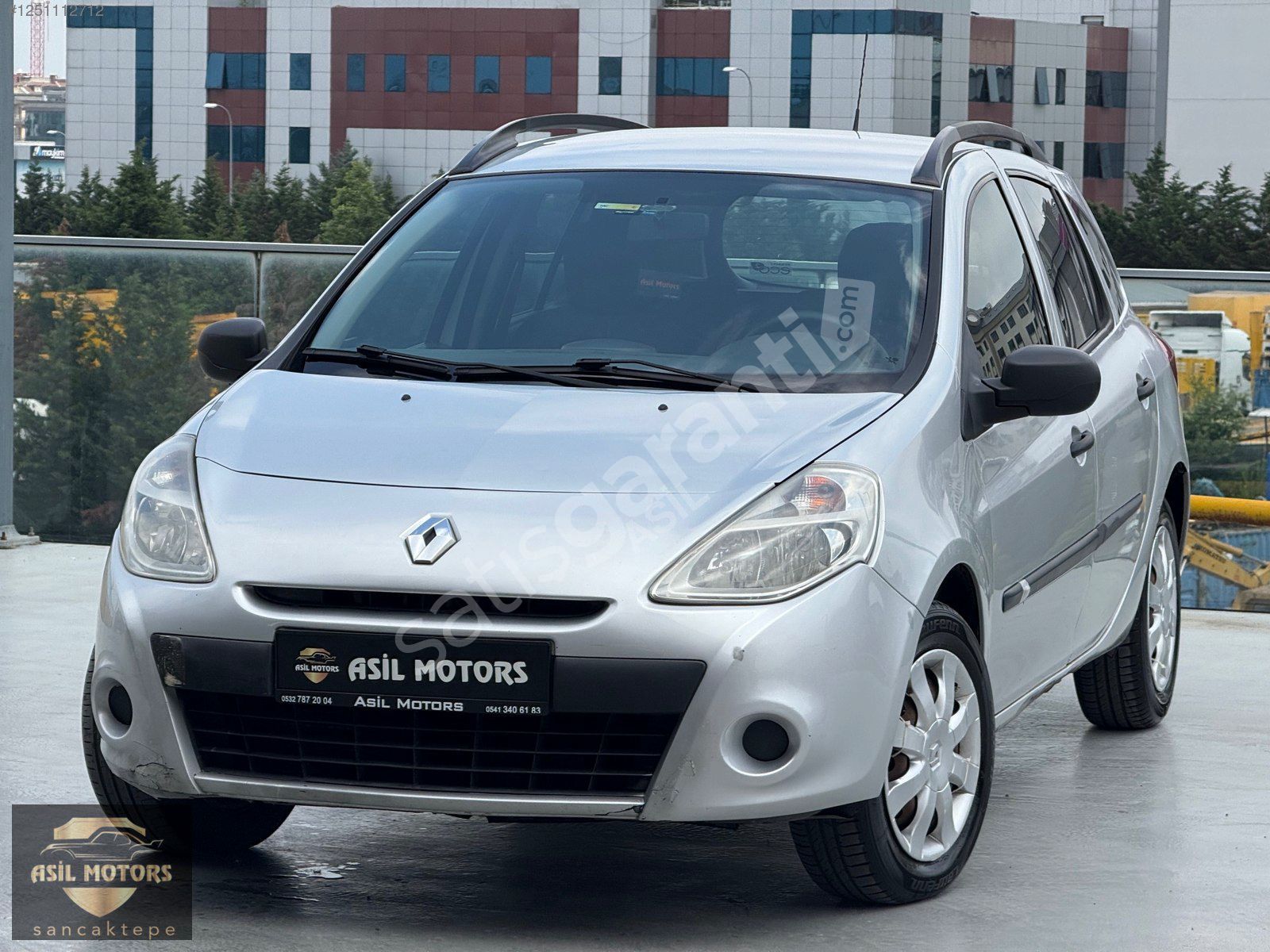 ASİL MOTORS SANCAKTEPE'DEN 2012 CLIO 1.5 DCI GRANDTOUR EMSALSİZ.