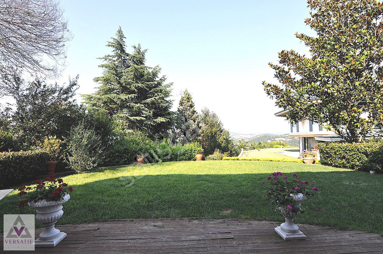 Ulus Panaroma Villalarinda Deniz Manzaralı Satılık 720 m2 Villa