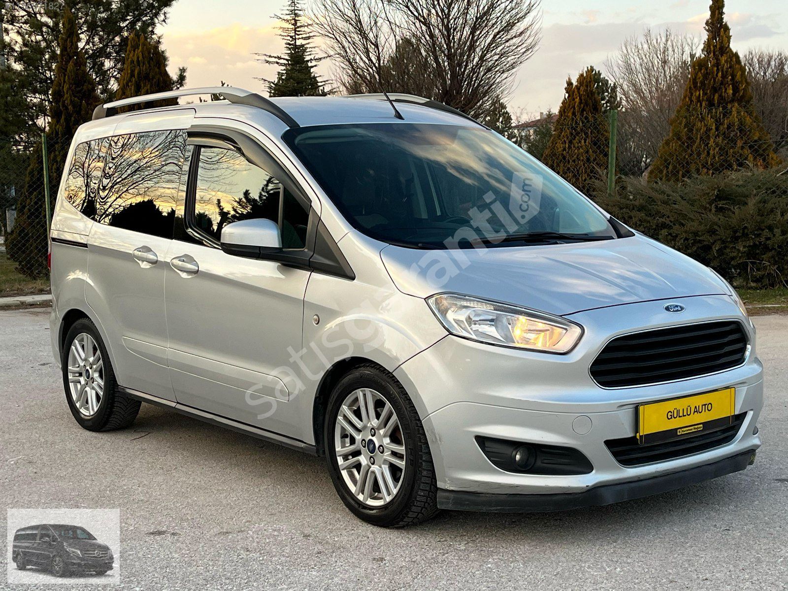 GÜLLÜ OTOMOTİVDEN 2017 FORD COURİER TİTANYUM KREDİ İMKANI