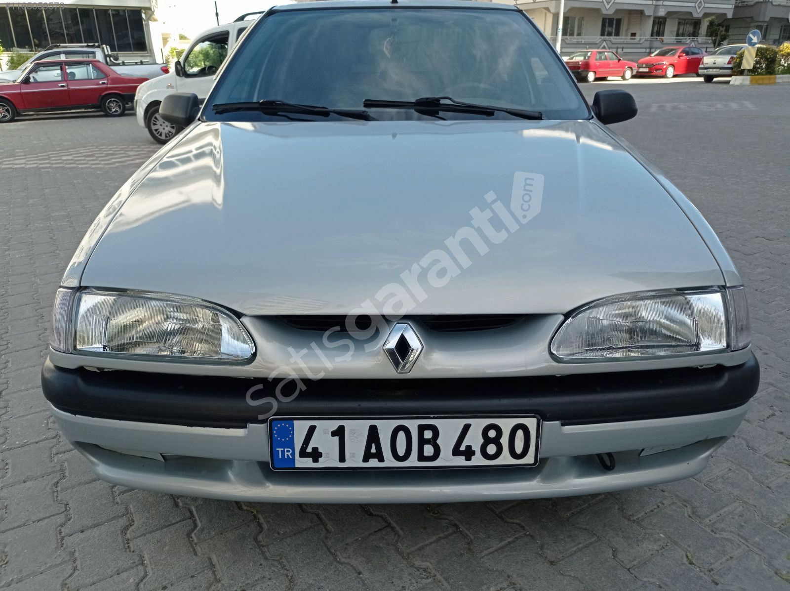 ORJİNAL KM 220 BİNDE 2000 MODEL 1.6 LPG'Lİ ÇOK TEMİZ