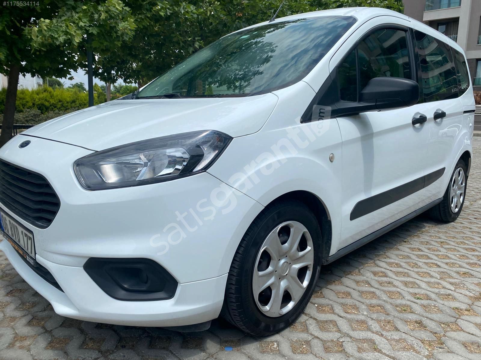 2020 MODEL HATASIZ BOYASI SADECE 63.000'DE 1.5 DİZEL TREND