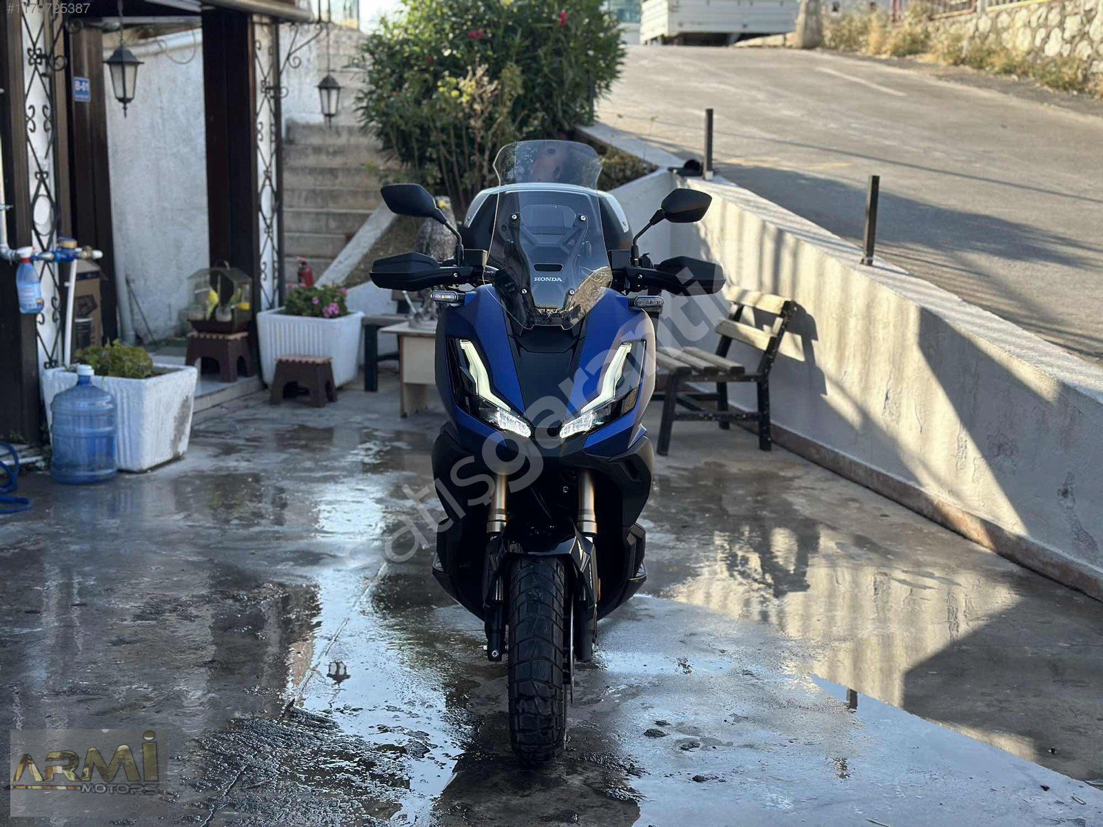 /ARMİ/ 2O24 HONDA ADV 350 O KM EKSTRALI FİYAT AÇIKLAMADA