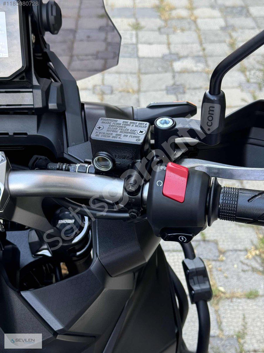SEVİLEN'DEN HONDA ADV 350