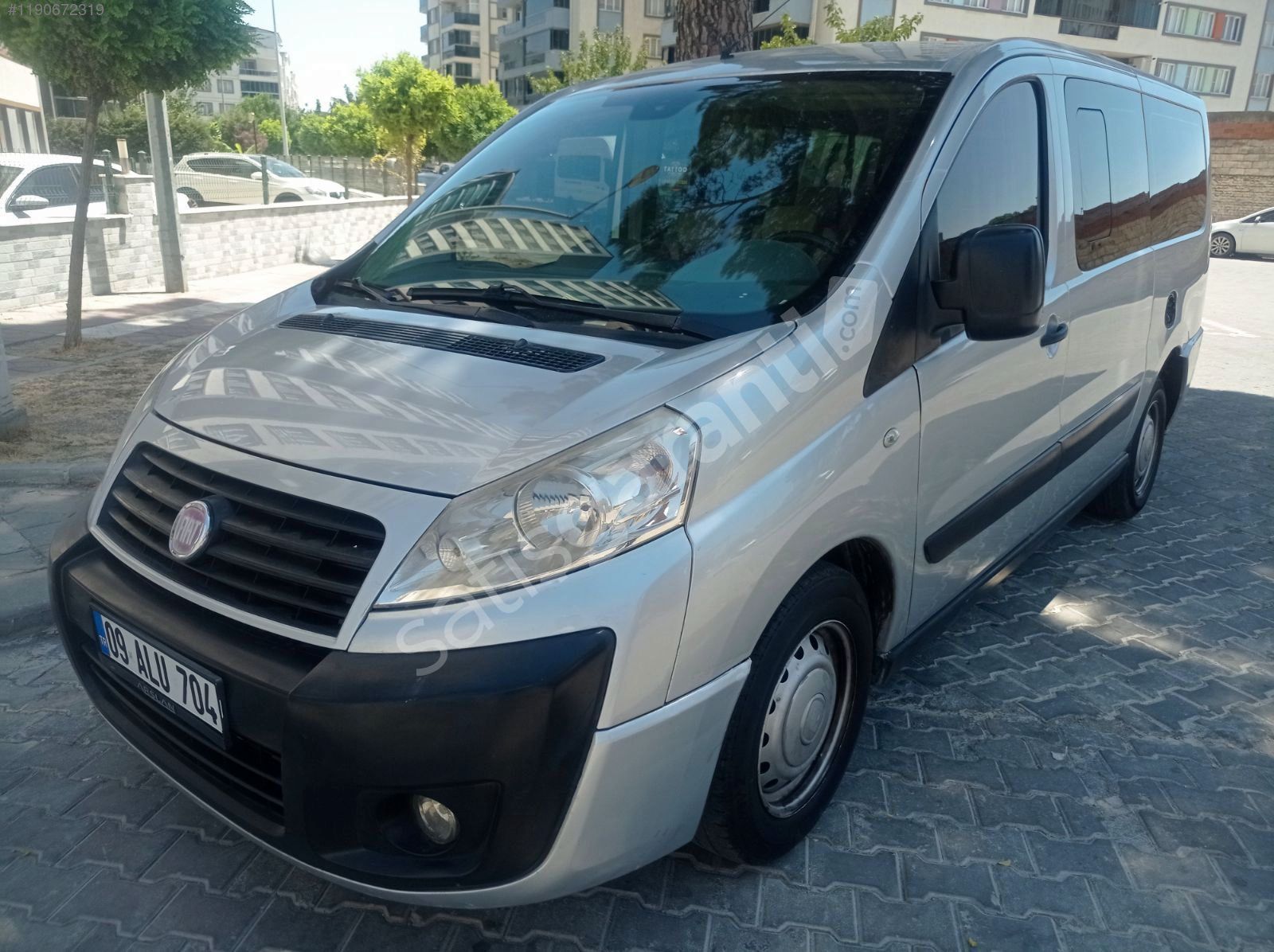 HUSUSİ OTOMOBİL RUHSATLI 8+1 BANDROL U UYGUN