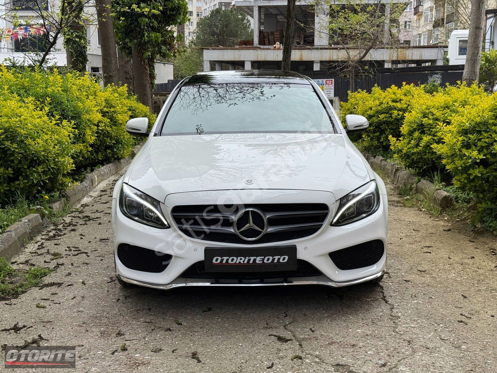 OTORİTE'DEN 2018 C200d AMG CAM TAVAN TAM DOLU HATASIZ....