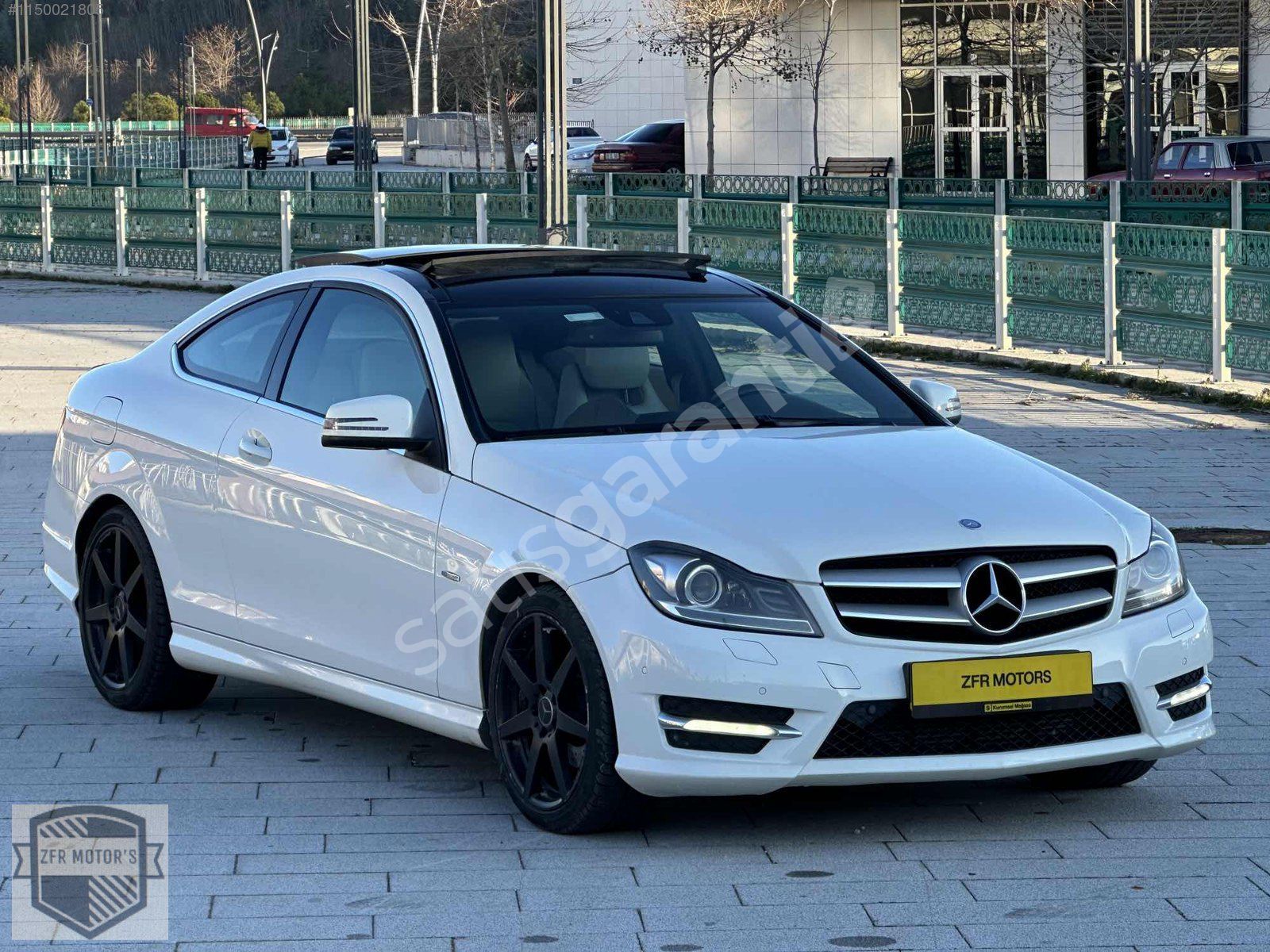 ZFR MOTORS HATASIZ MERCEDES -BENZ C250 COUPE AMG İLK EL ORJ KM