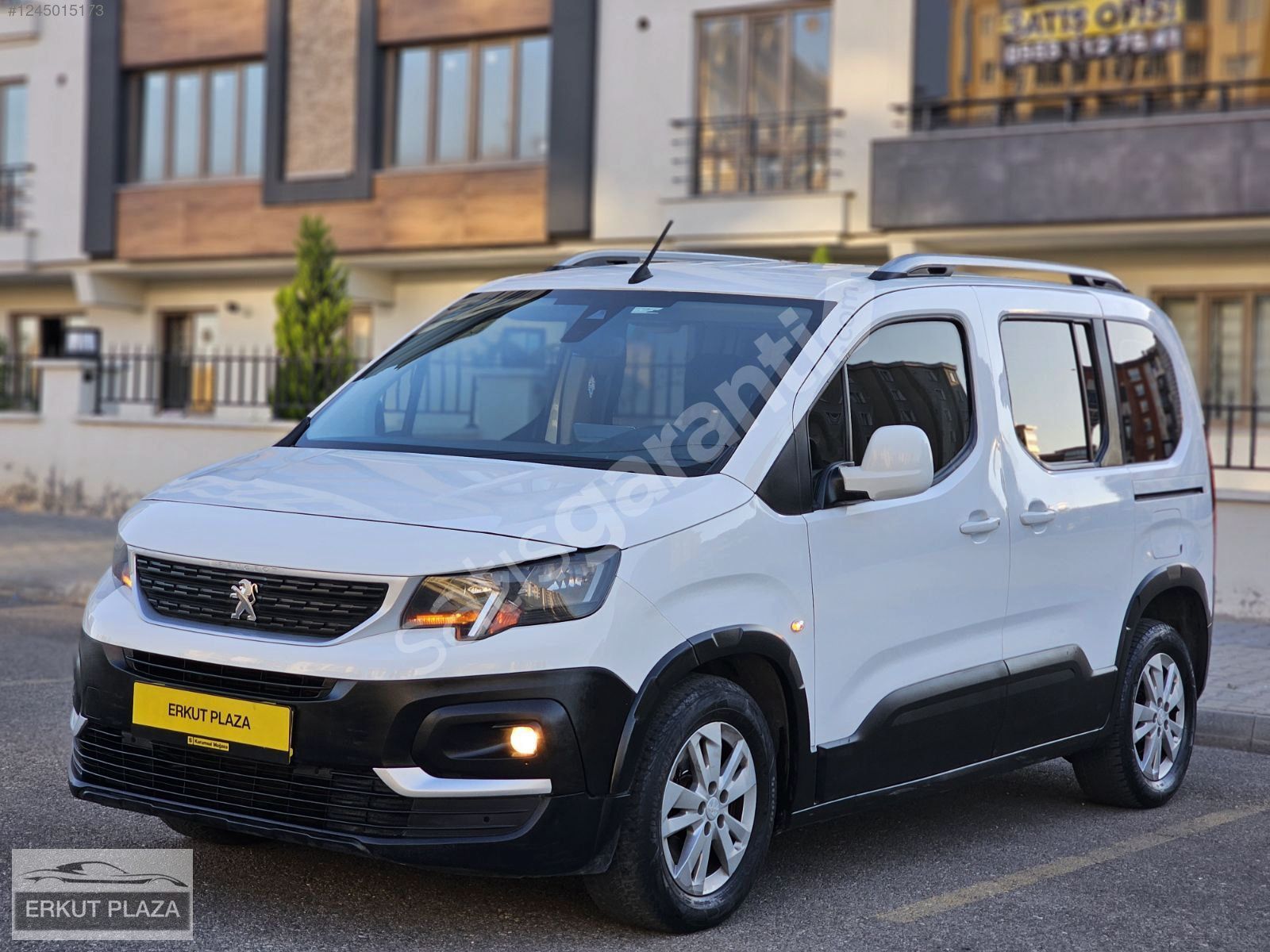 ERKUT PLAZADAN HATASIZ BOYASIZ TRAMERSİZ RİFTER 1.5 OTOMATİK