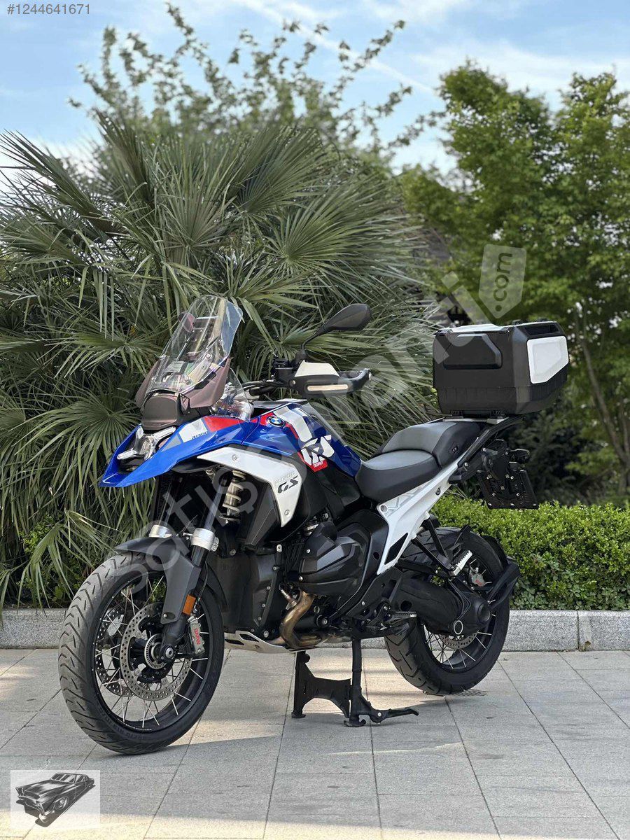 HİGH CAR'dan HATASIZ 2023 R1300 GS ORJİNAL ÇANTALI