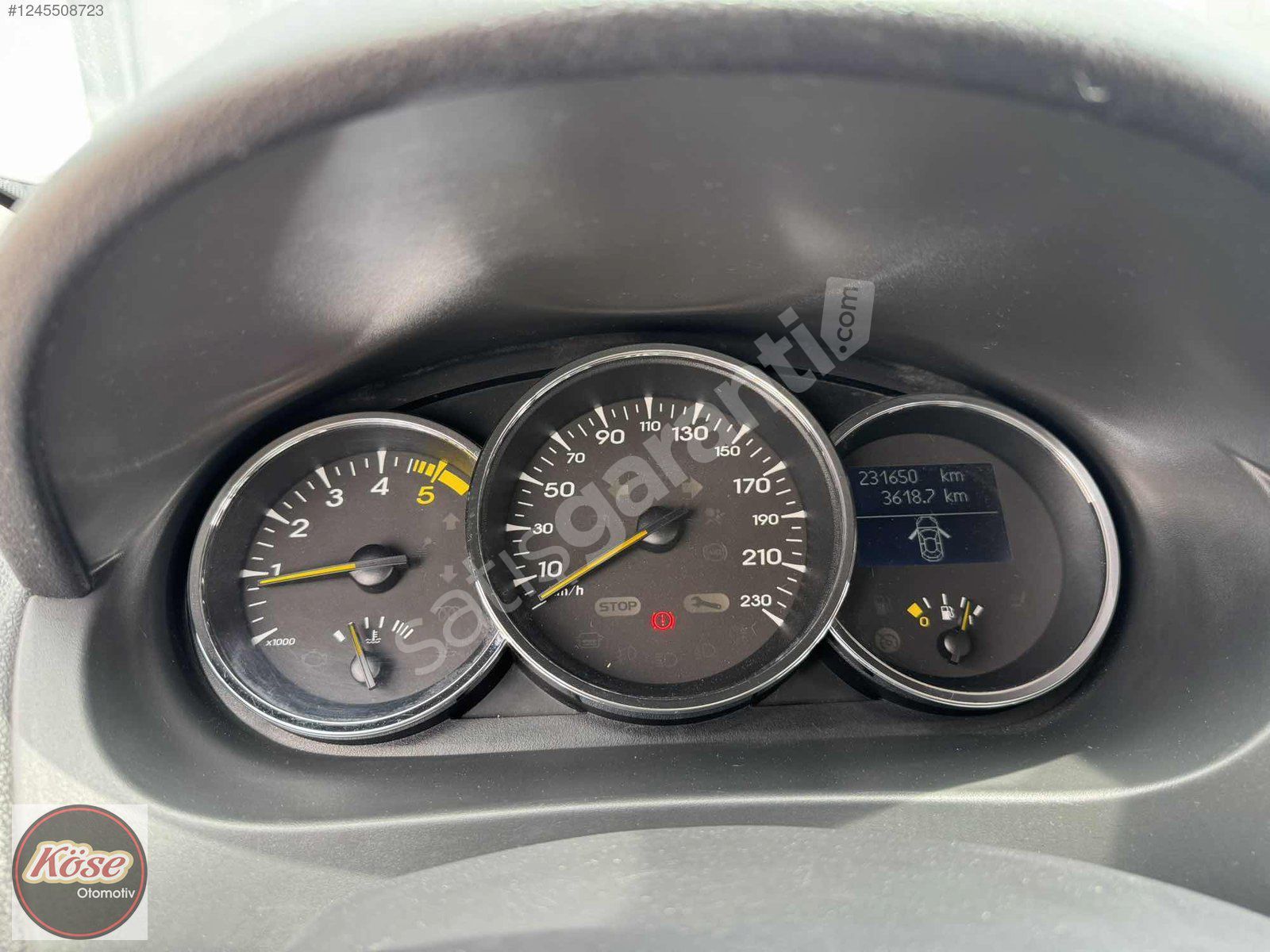 KÖSE OTOMOTİV'DEN 2011 MODEL RENAULT MEGANE