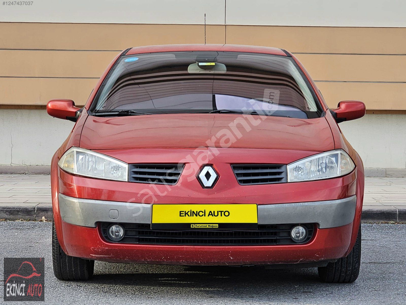 EKİNCİ AUTODAN 2004 MEGANE 1.6 DYNAMİGUE K.K 12 AY TAKSİT İMKANI