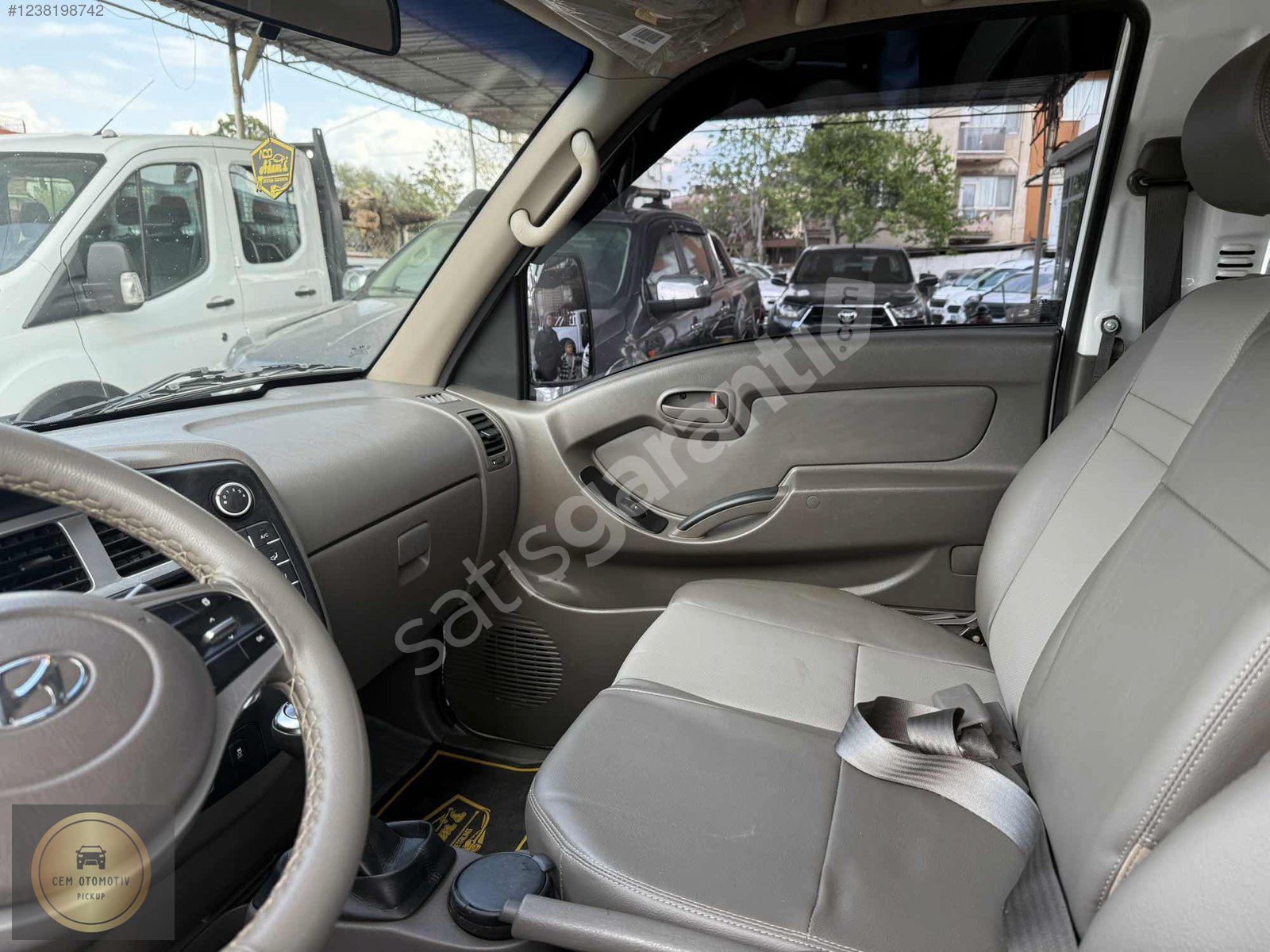 CEM OTOMOTİV DEN 2023 MODEL H-100 20000 KM HATASIZ İLK ELDEN