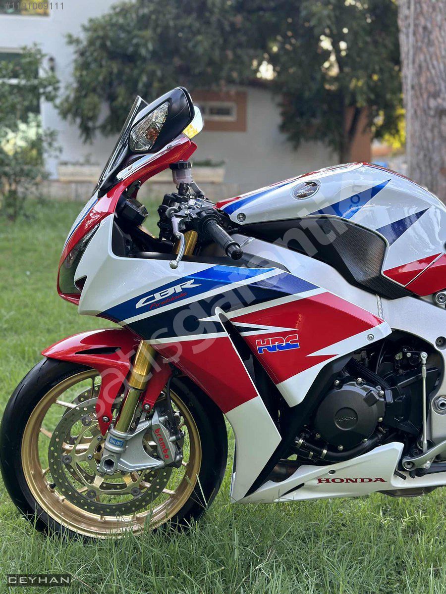 AHMET CEYHAN'dan HATASIZ BOYASIZ 42.*** km 1000 RR SP
