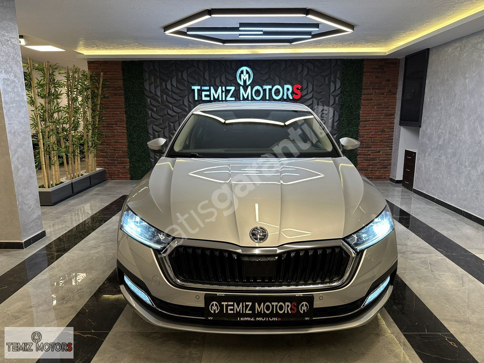 TEMİZ MOTORS'DAN 2020 OCTAVİA 1.0 E-TEC PREMİUM 78500 KM