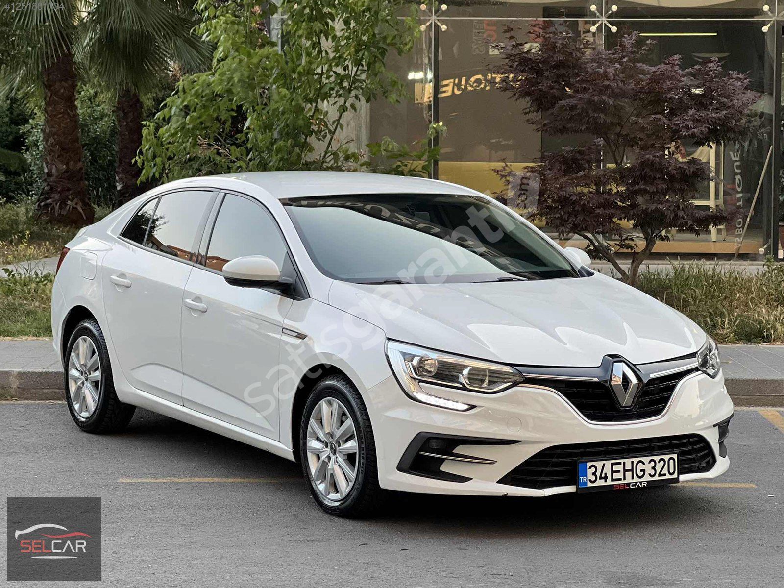 SEL-CAR'dan - 2021 - RENAULT MEGAN - DİZEL-OTOMATİK-TAKAS OLUR