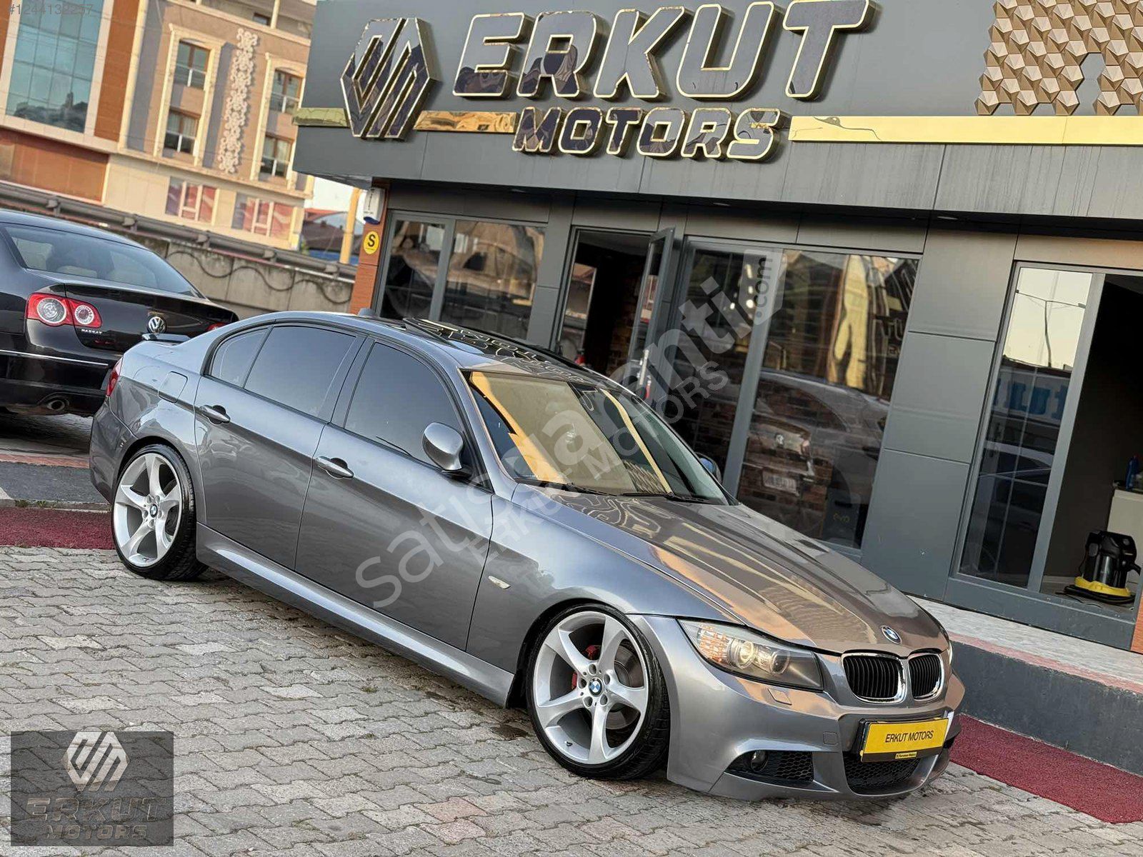 ERKUT MOTORS'DN BMW 320 İ 210.000 KM M SPORT