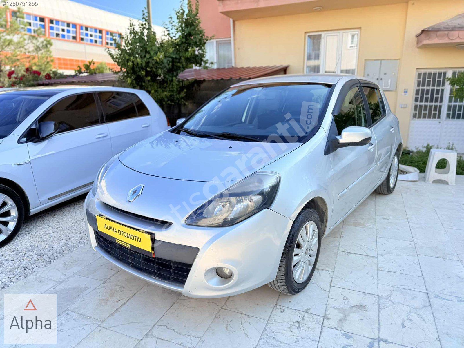Hatasız Değişensiz Kazasız 111000km 2011 ExtreemClio-K.K12TAKSİT