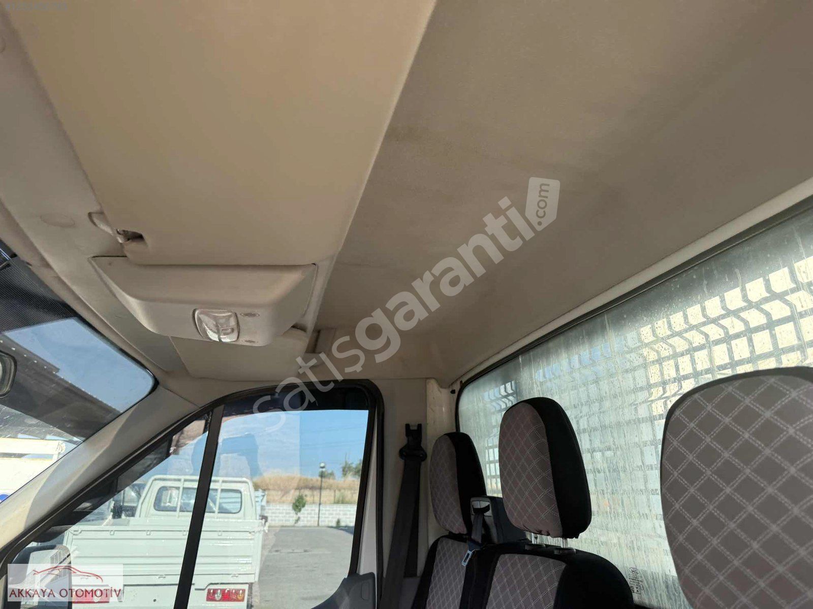 ALİ AKKAYA otomotiv de 350 kamyonet 30 DAKİKAYA KREDİ