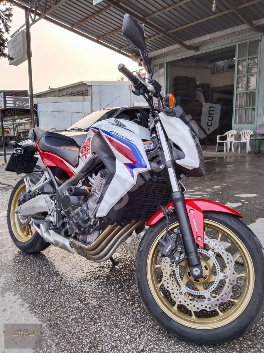 2015 MODEL 27.000 KMDE EMSALSİZ TEMİZLİKTE