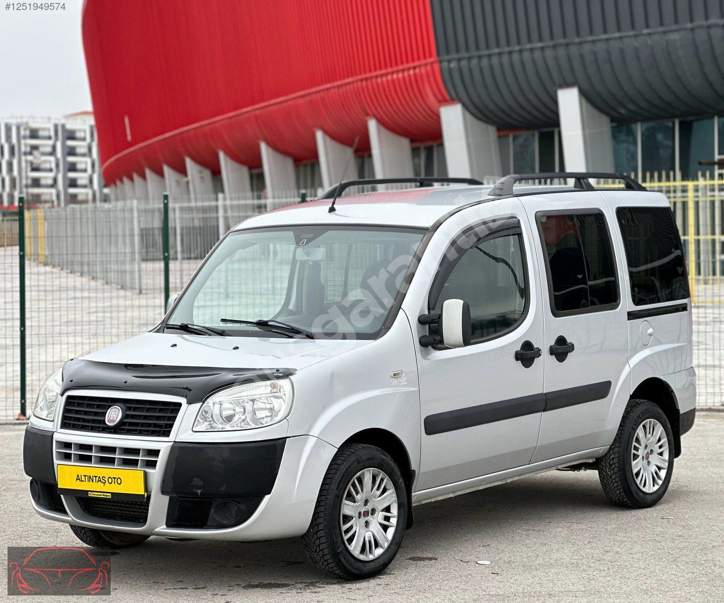 DOBLO 1.3 MULTİJET SAFELİNE 2011 MODEL HATASIZ Sadece 115 bin KM