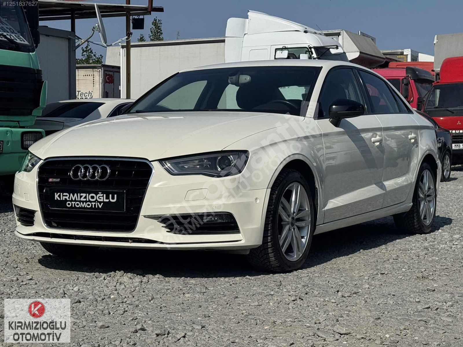 AUDİ A3 SEDAN 1.6 TDI AMBİTİON S-TRONİC-2014 MODEL %1.99 KREDİ