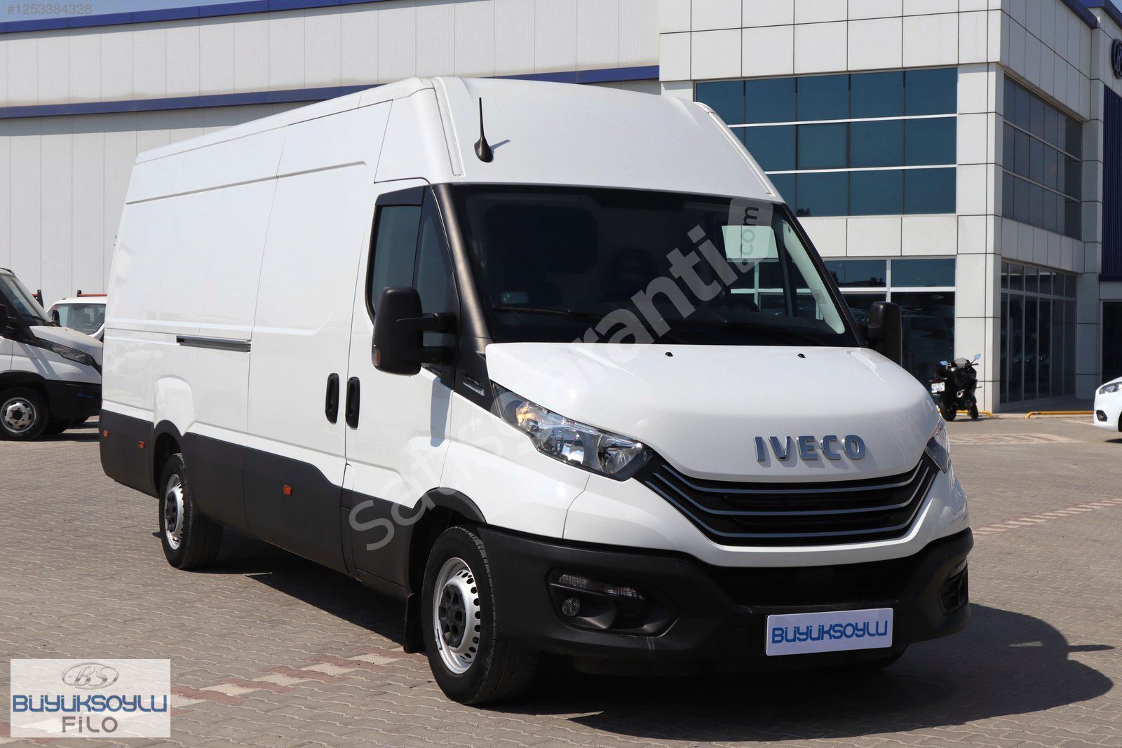 BÜYÜKSOYLU FİLO/2023 İVECO DAİLY 35 S 16 Hİ-MATİC 16 M³ PANELVAN