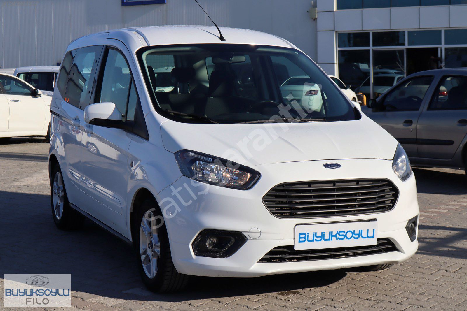 BÜYÜKSOYLU FİLO/2021 MODEL FORD TOURNEO COURİER 1.5 TDCİ DELUXE
