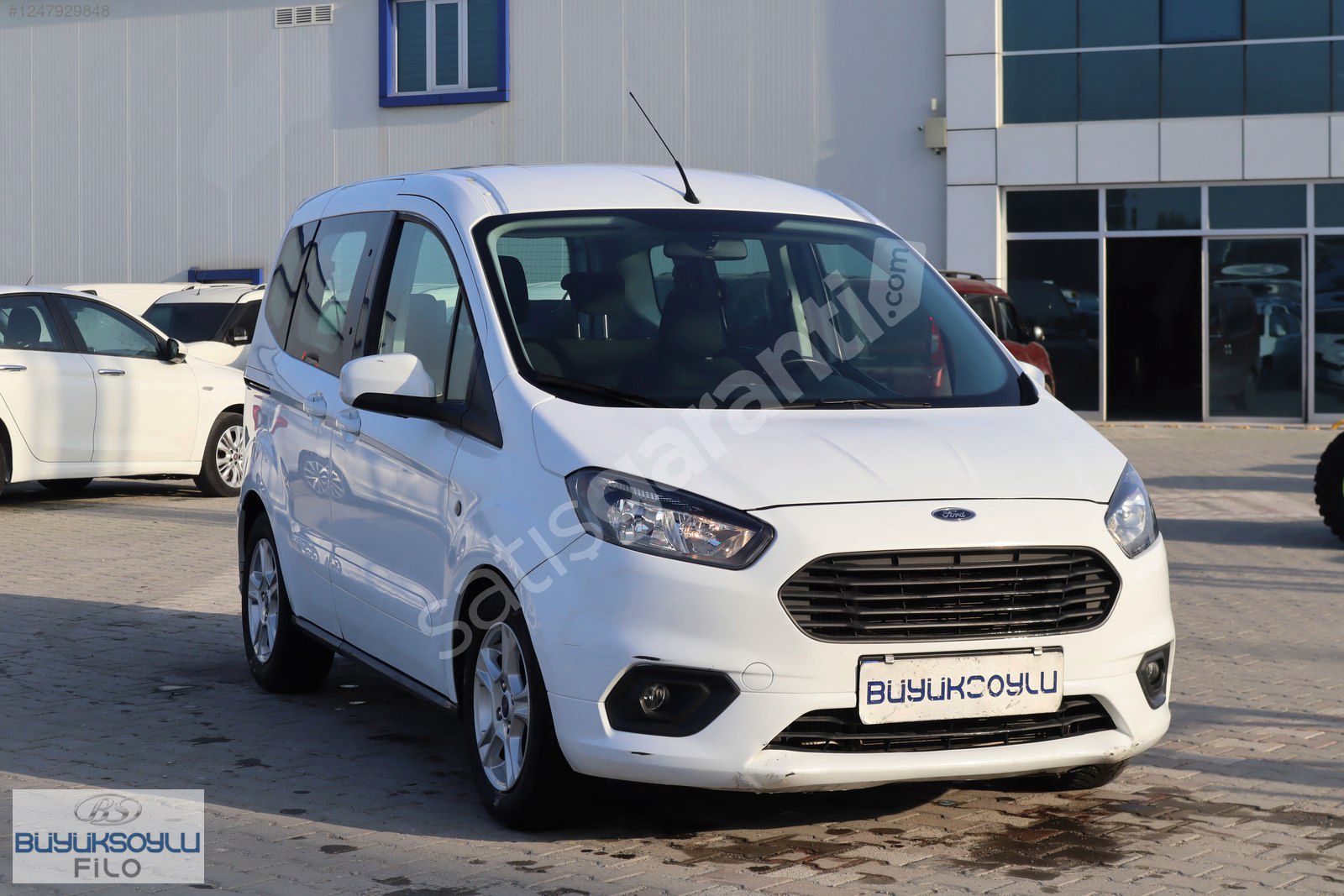 BÜYÜKSOYLU FİLO/2021 MODEL FORD TOURNEO COURİER 1.5 TDCİ DELUXE