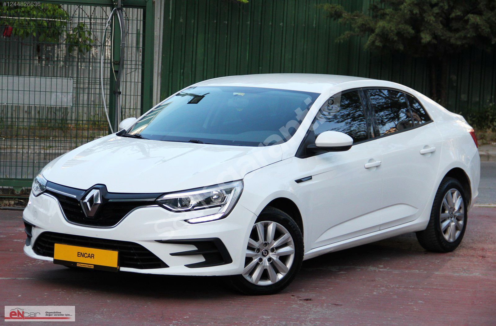 ENCAR'DAN 2022 MEGAN 1.3TCE JOY EDC 140HP HASAR KAYITSIZ
