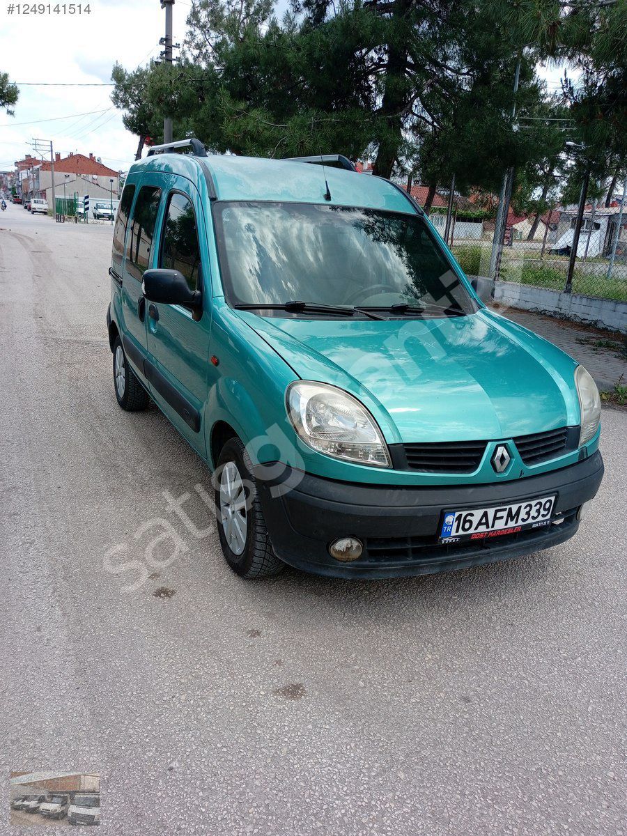 HATASIZ BOYASIZ 2004 MODEL 1.5 TEMİZ KLİMALI KANGO