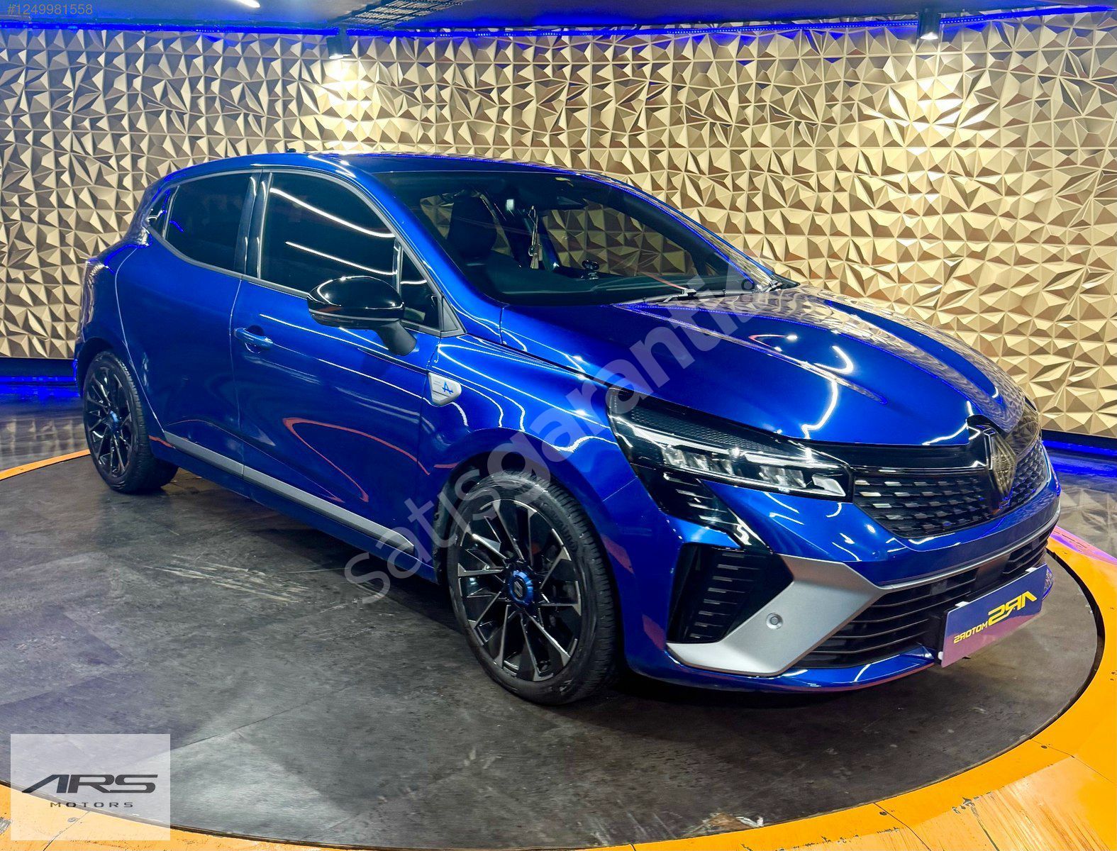 ARS MOTORS 2024 RENAULT CLIO 1.0 TCE TECHNO ESPRIT ALPINE+HATASZ