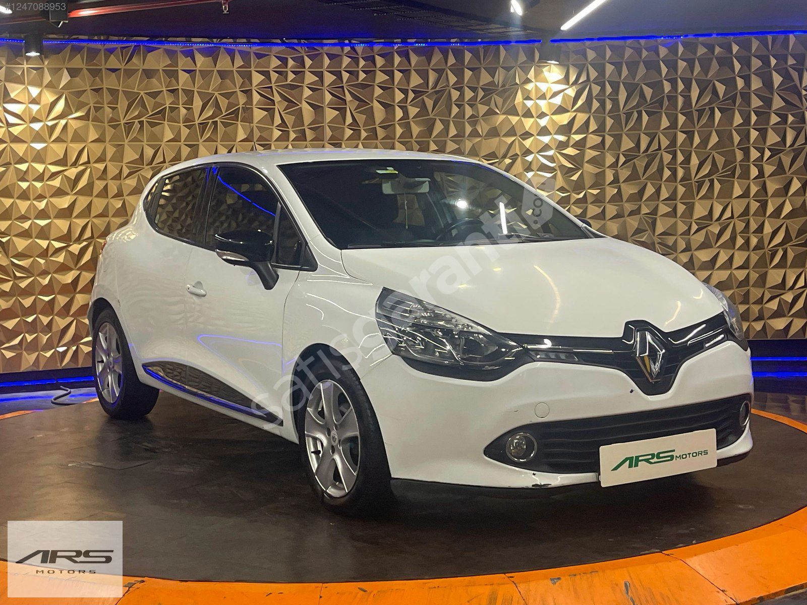 ARS MOTORS 2015 RENAULT CLIO 1.5 DCI EDC ICON +KEYLESS GO