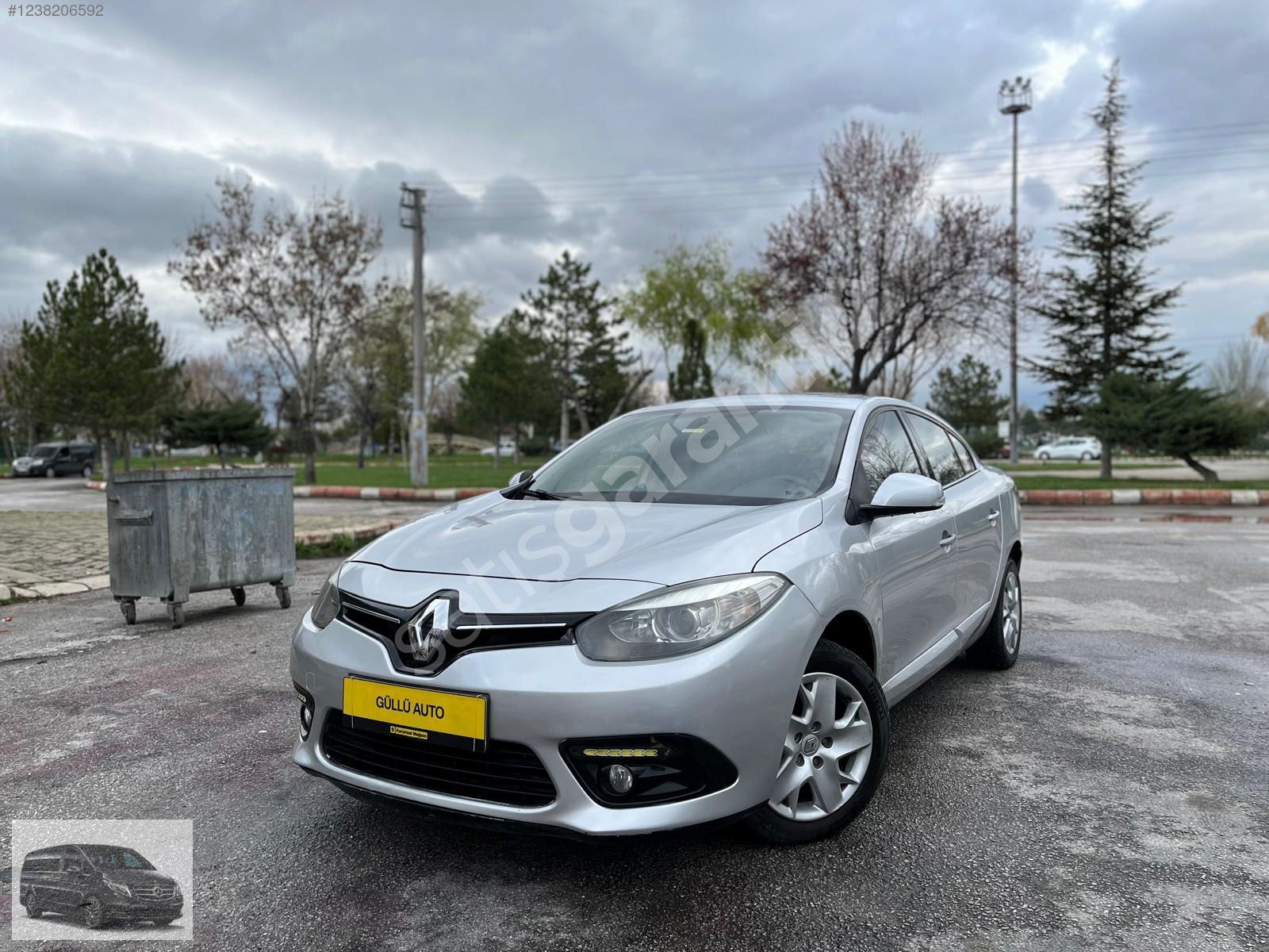 GÜLLÜ OTODAN 2013 FLUENCE OTOMATİK KARTA 12 TAKSİT ELDEN TAKSİT