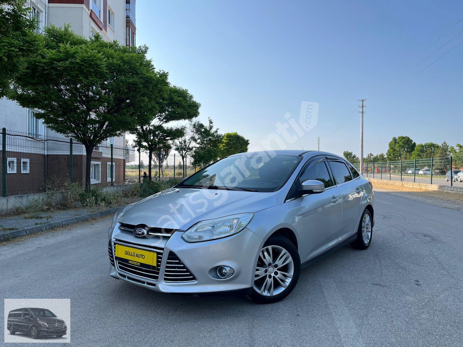 GÜLLÜ OTODAN 2012 FOCUS 1.6 TDI KARTA 12 TAKSİT VE ELDEN TAKSİT