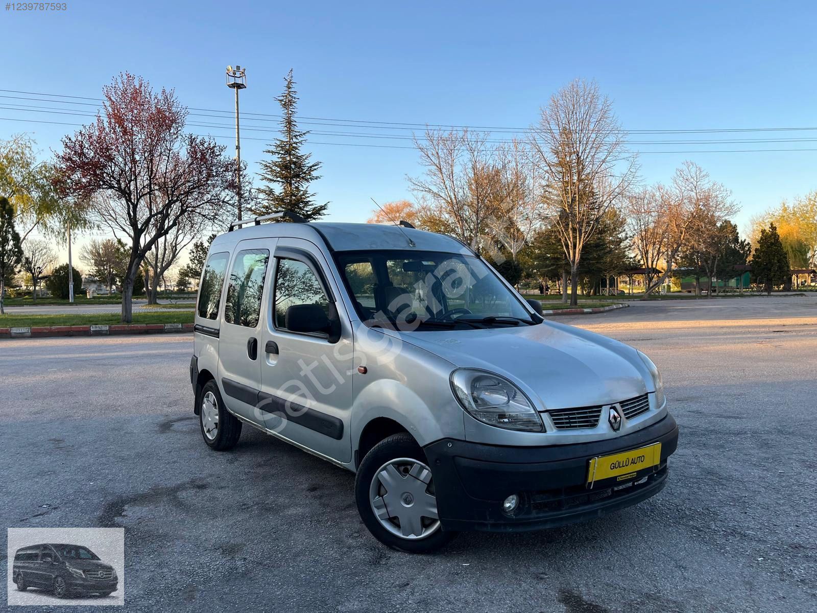 GÜLLÜ OTO DAN 2004 KANGO 1.5 DCİ KARTA 12 VE ELDEN TAKSİT İMKANI