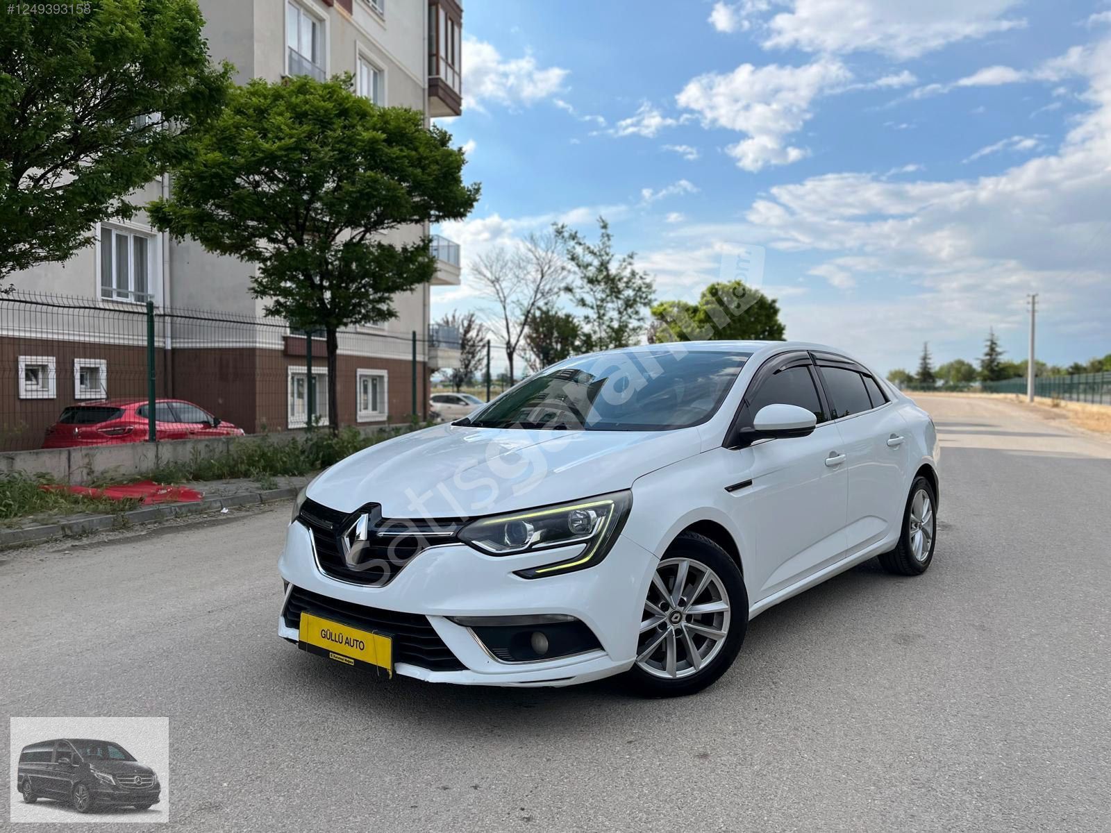 GÜLLÜ OTADAN 2018 MEGANE 1.5 OTOMATİK KARTA TAKSİT ELDEN TAKSİT